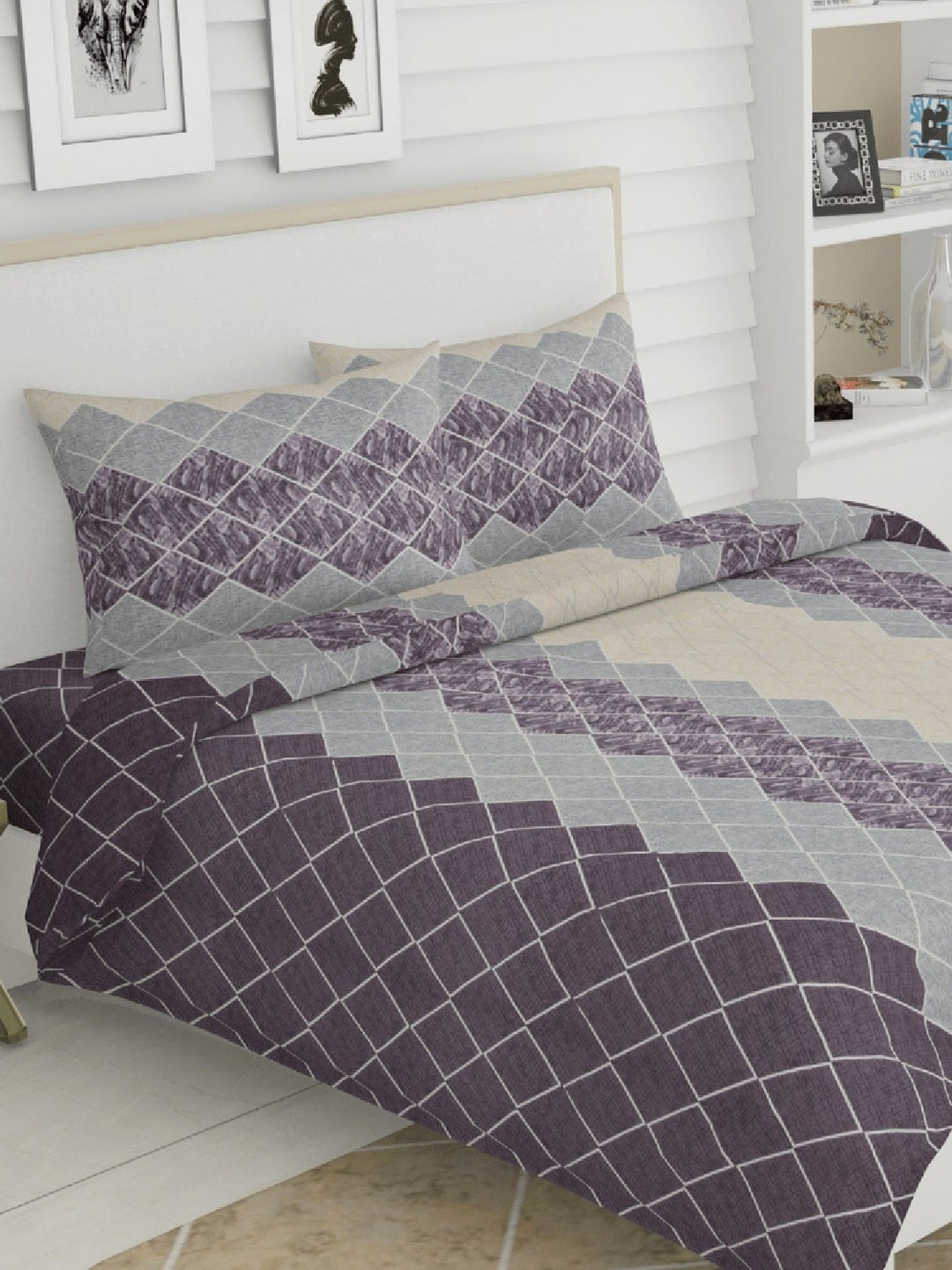 

haus & kinder Beige & Grey Geometric 144 TC King Bedsheet with 2 Pillow Covers