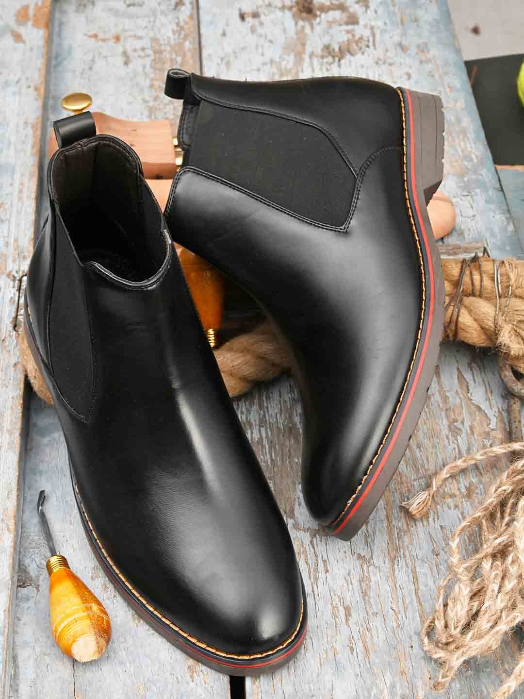 

Blammo Men Black Mid-Top Chelsea Boot