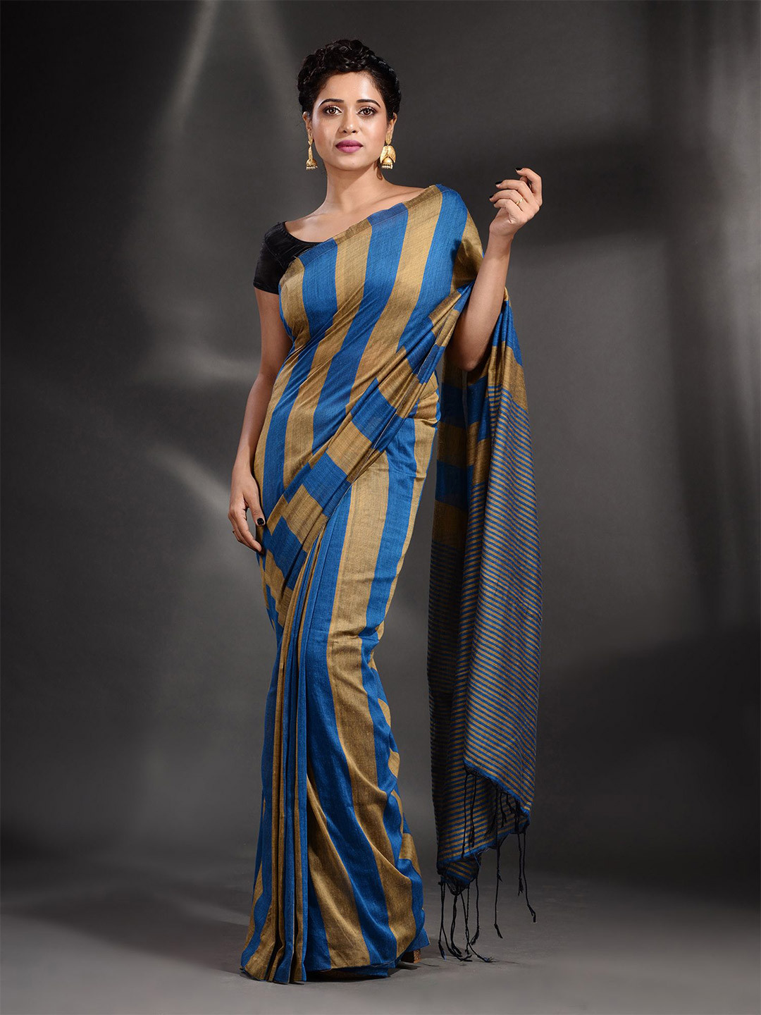 

Arhi Blue & Brown Striped Pure Cotton Saree