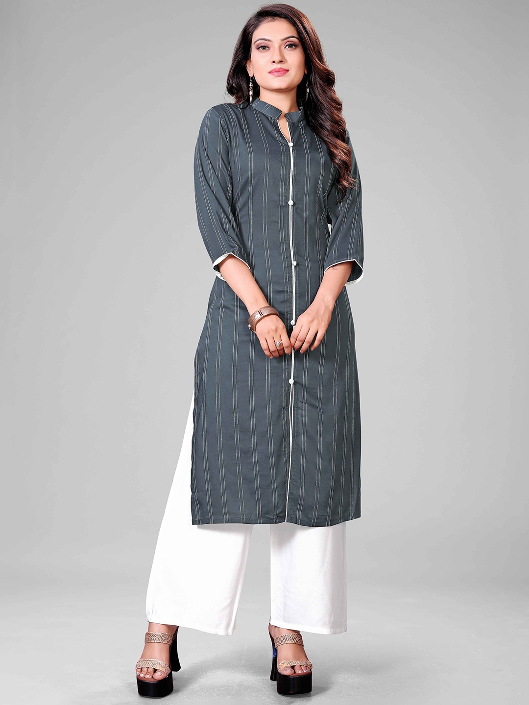 

RACHNA Women Grey Striped Kurta with Palazzos