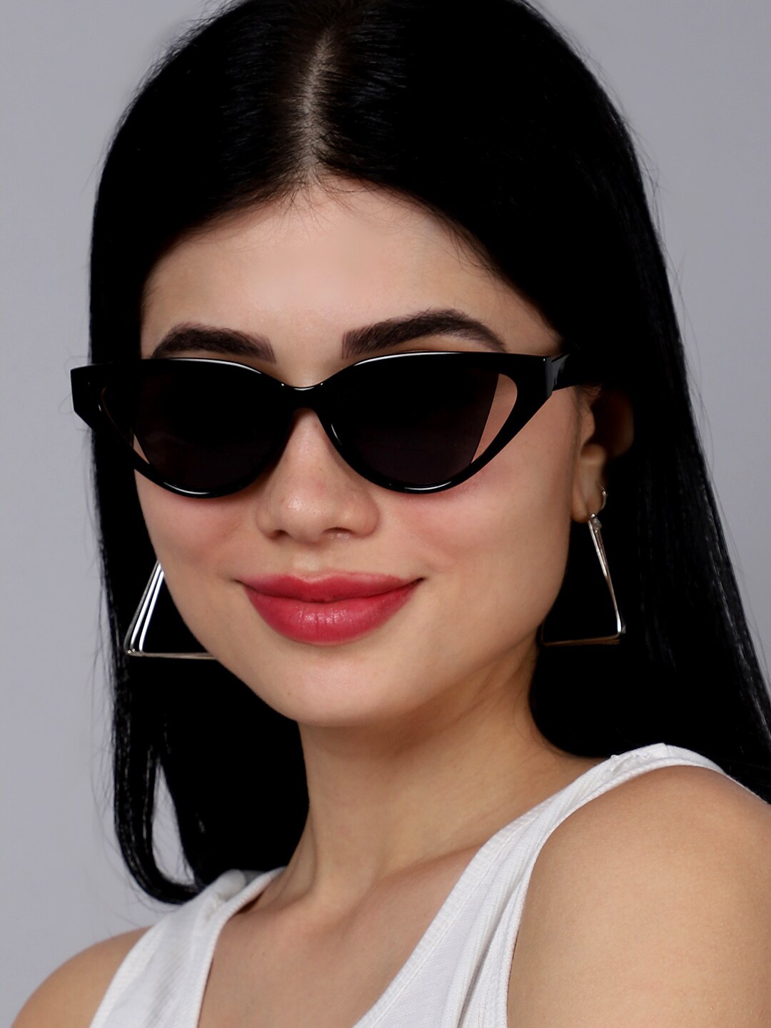 

QUIRKY Women Black Lens & Black Cateye Sunglasses with UV Protected Lens QKY008A