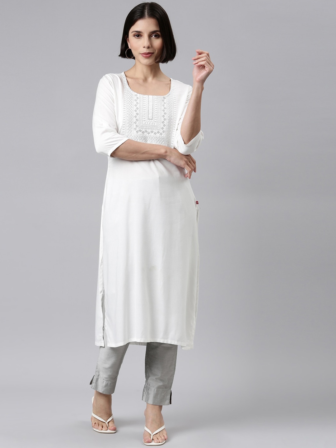 

Marcia Women White Geometric Embroidered Kurta