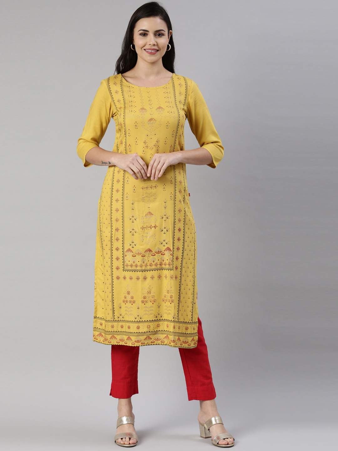 

Marcia Women Yellow Ethnic Motifs Embroidered Kurta