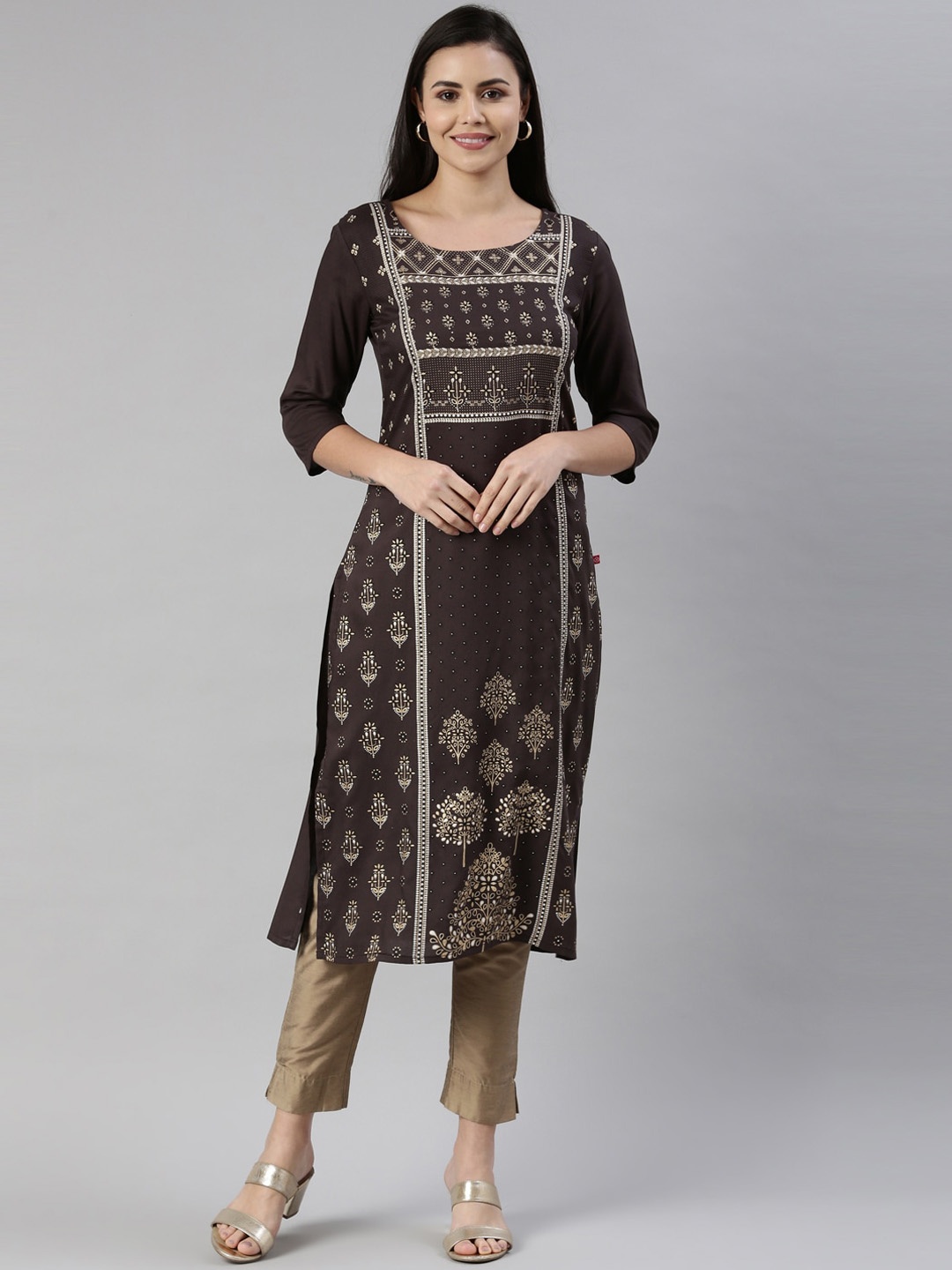 

Marcia Women Brown Ethnic Motifs Yoke Design Thread Work Kurta