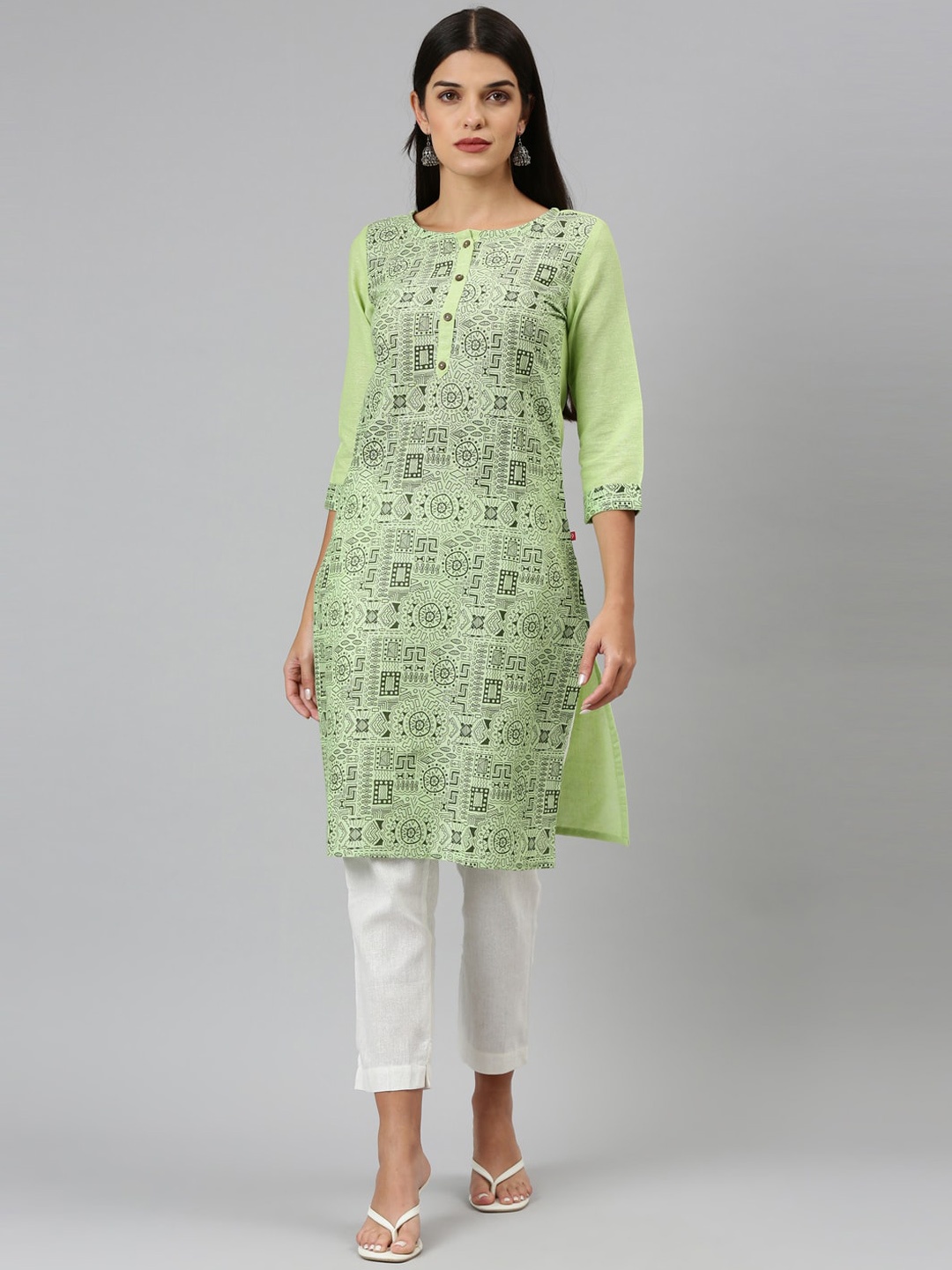 

Marcia Women Green & Black Geometric Printed Kurta