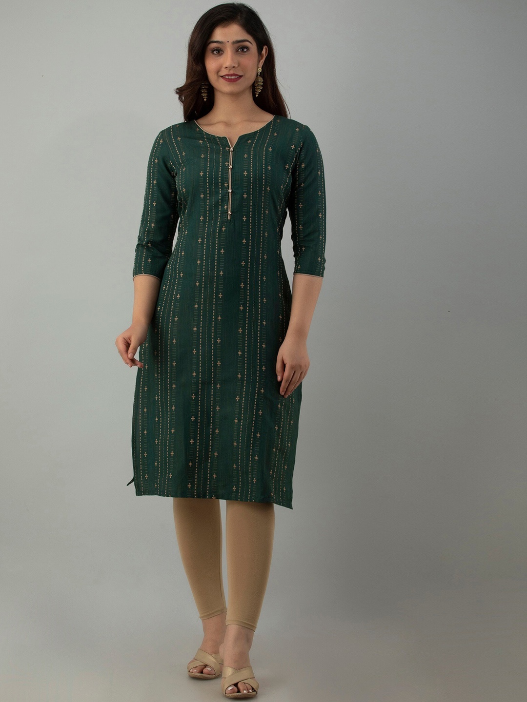 

Charu Women's Striped Yarn Dyad Sideslit Kurta, Green