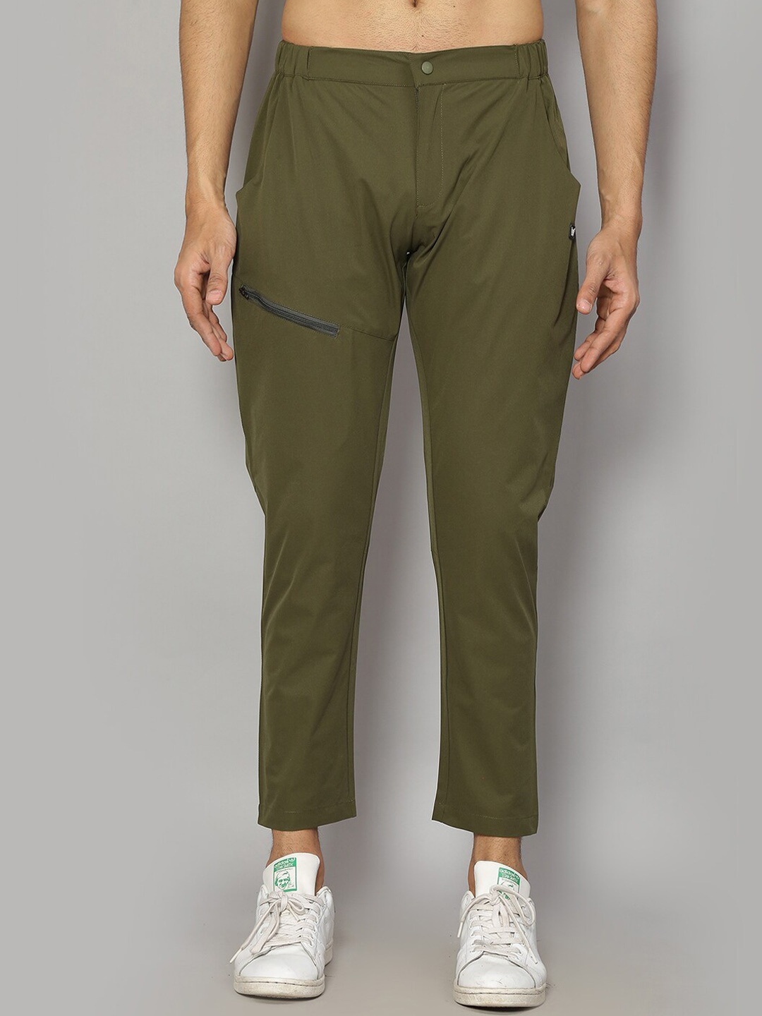 

SIAPA Men Olive Green Original Wrinkle Free Rapid-Dry Chinos Trousers