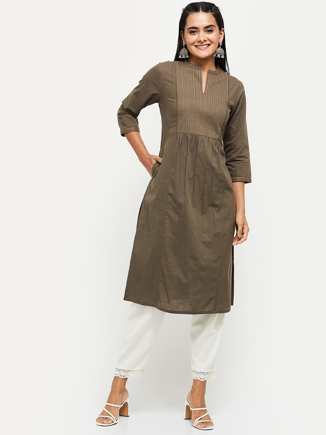 

max Women Grey Yoke Design Keyhole Neck Thread Work Kurta