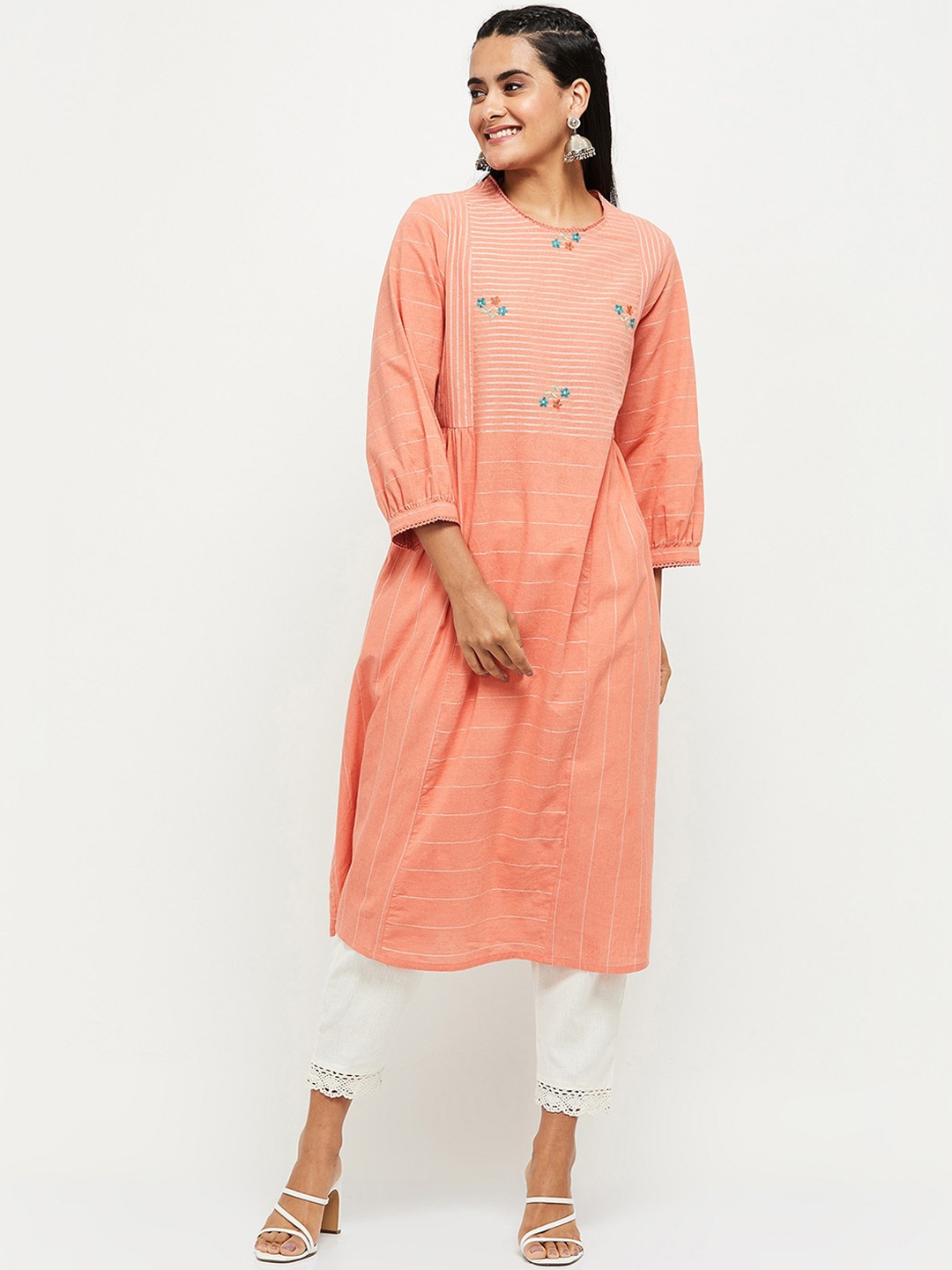 

max Women Coral Dyed Thread Work Kurta