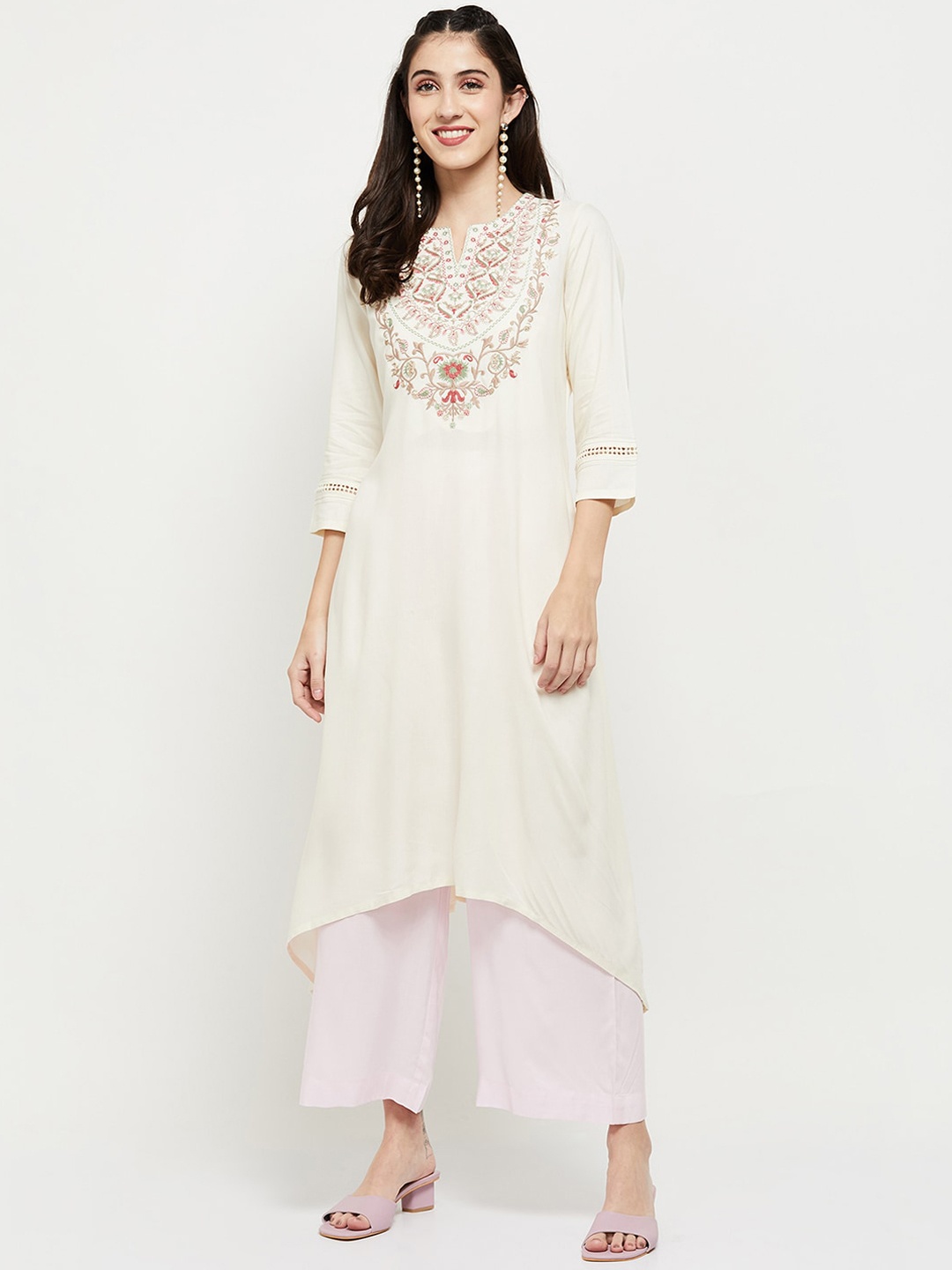 

max Women Off White Yoke Design Thread Work Anarkali Kurta