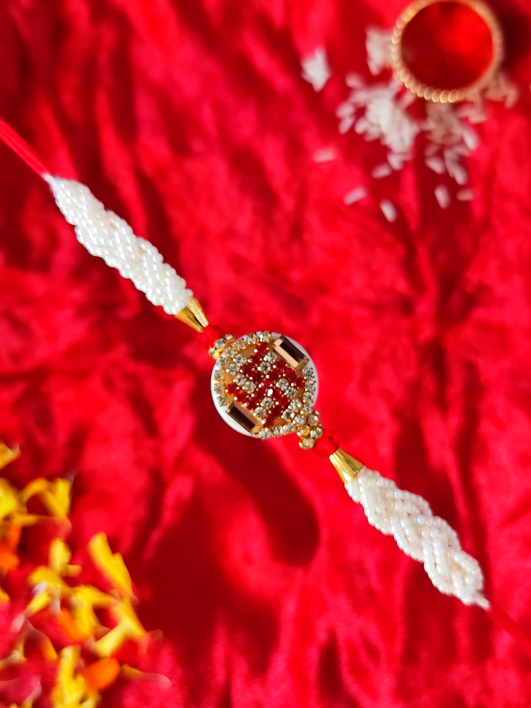 

CRAYTON Men Red & White Beaded Rakhi