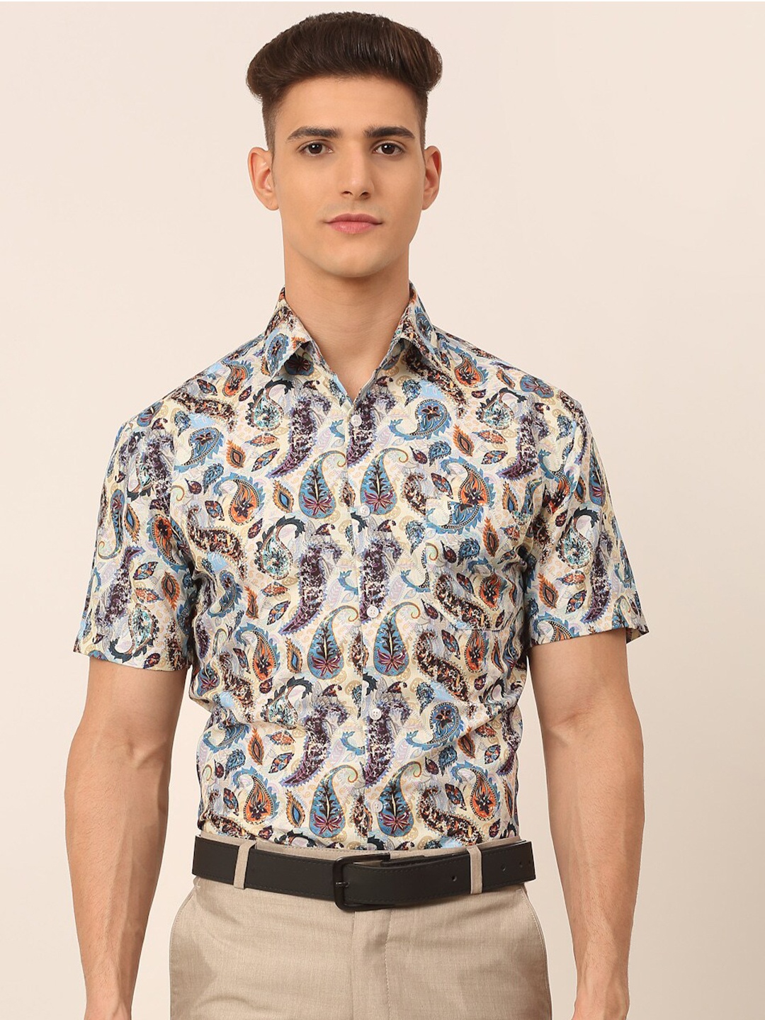 

JAINISH Men Beige Classic Regular Fit Printed Casual Shirt