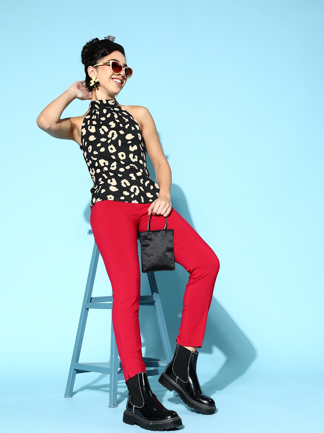 

Berrylush Classy Black Animal Printed Resort Wear Top