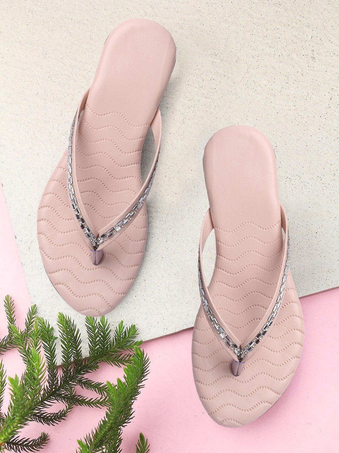 

FASHIMO Women Grey Embellished Flats