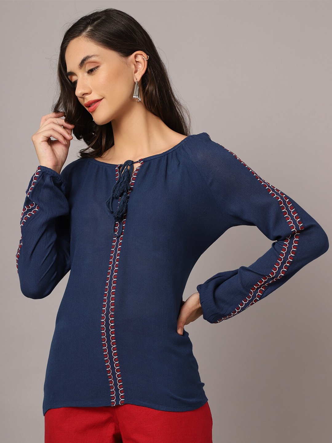 

Crozo By Cantabil Navy Blue Tie-Up Neck Top