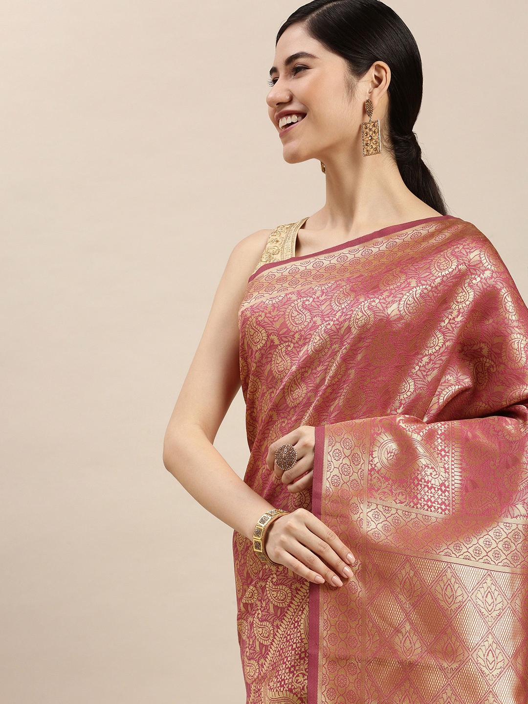 

Hinayat Fashion Pink Ethnic Motifs Zari Silk Blend Banarasi Saree