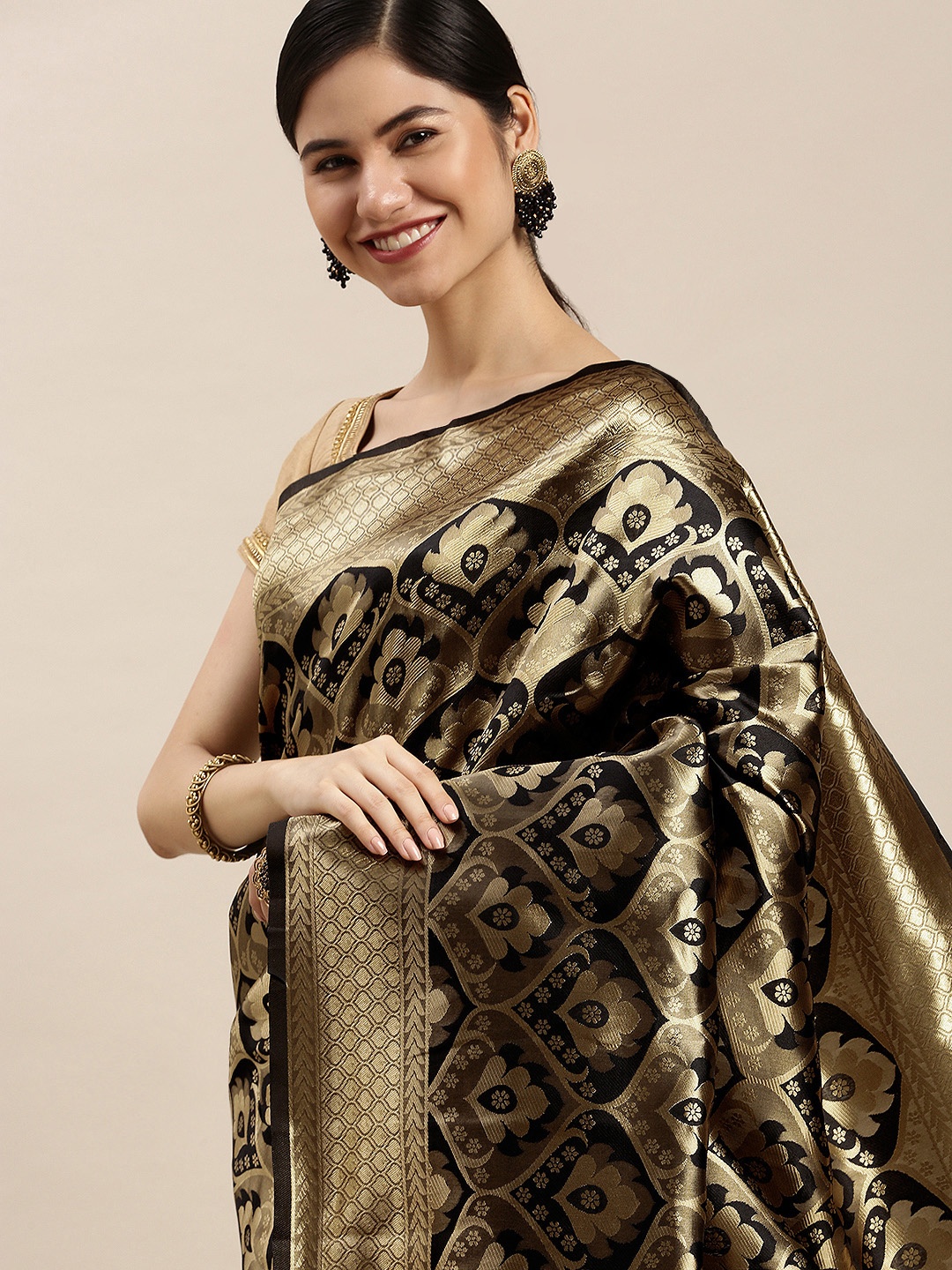 

Hinayat Fashion Black Ethnic Motifs Zari Silk Blend Banarasi Saree