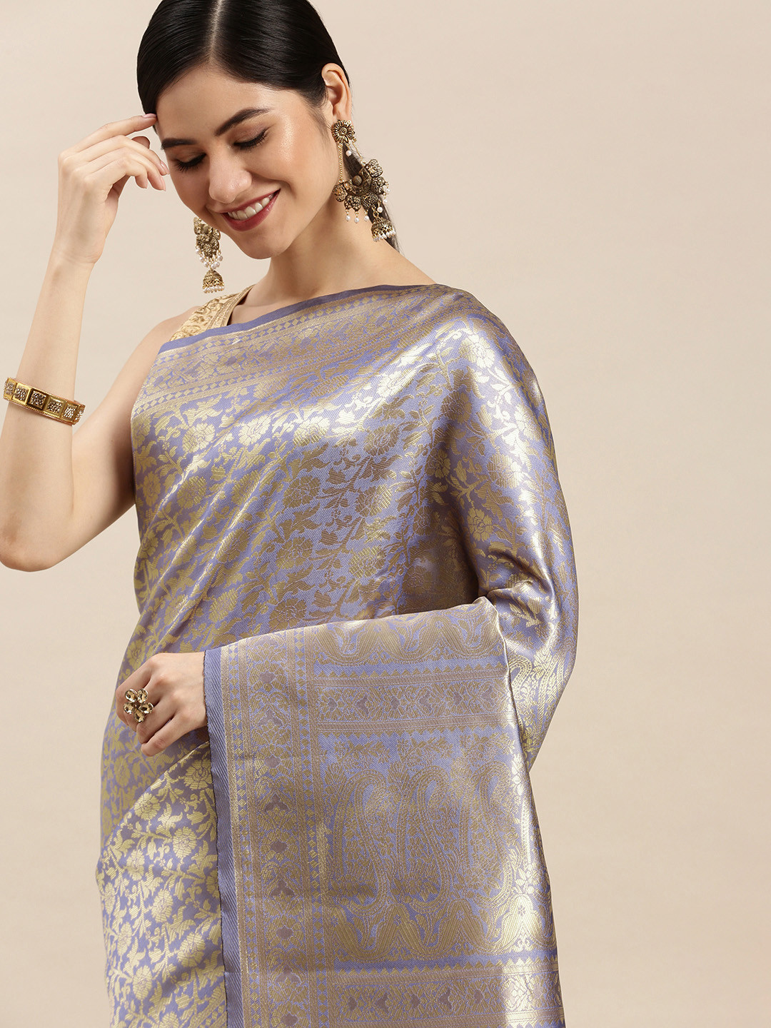 

Hinayat Fashion Lavender Ethnic Motifs Zari Silk Blend Banarasi Saree
