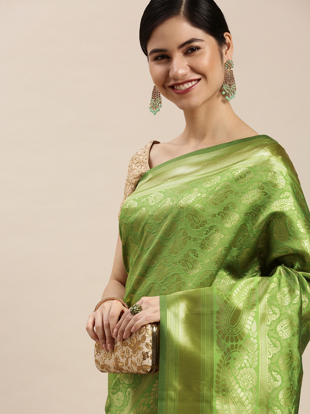 

Hinayat Fashion Green Ethnic Motifs Zari Silk Blend Banarasi Saree