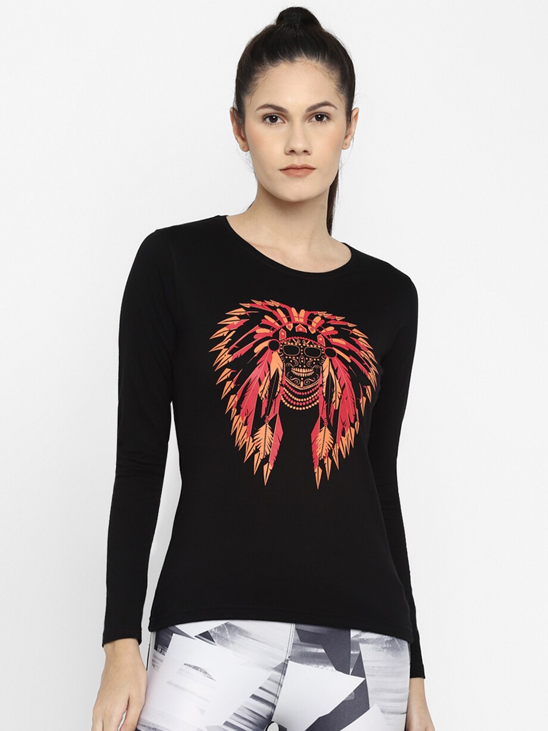 

appulse Women Black Printed T-shirt