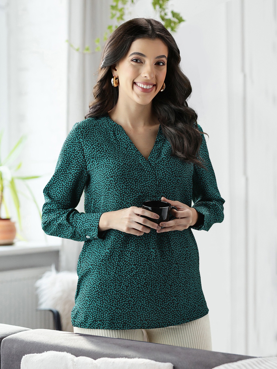 

Marks & Spencer Women Black & Green Geometric Print Top