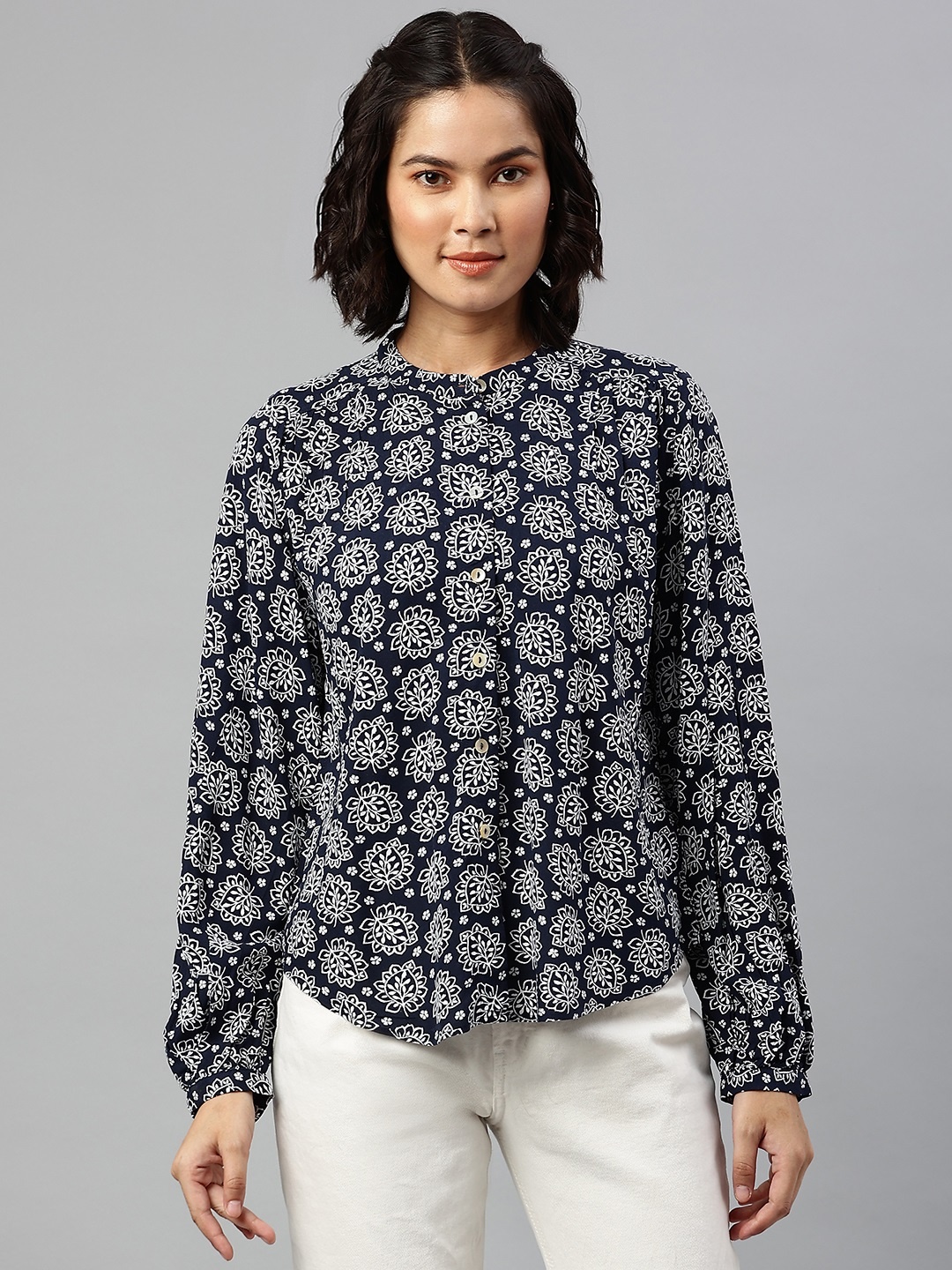 

Marks & Spencer Navy Blue & White Print Mandarin Collar Shirt Style Top