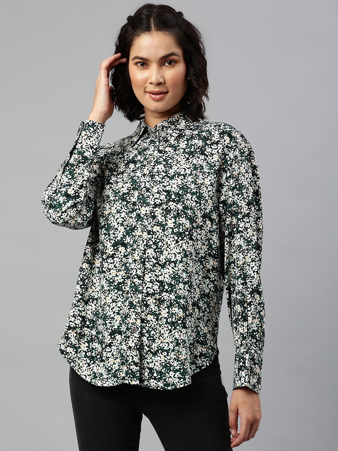 

Marks & Spencer Green & White Floral Print Shirt Style Top