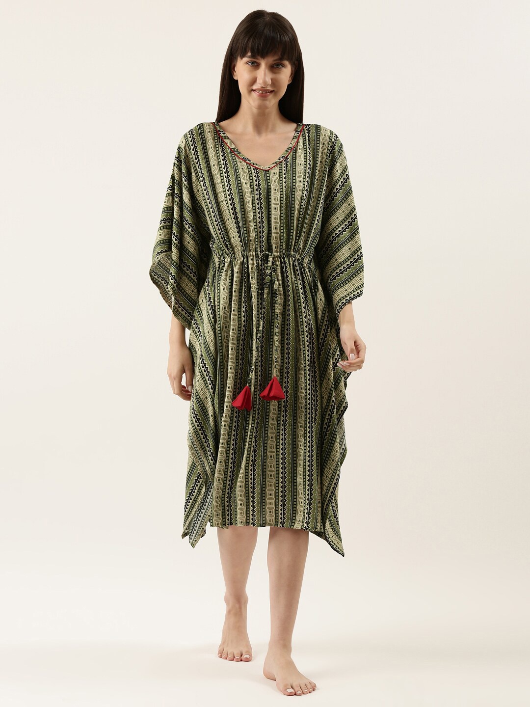 

Bannos Swagger Women Green Printed Nightdress