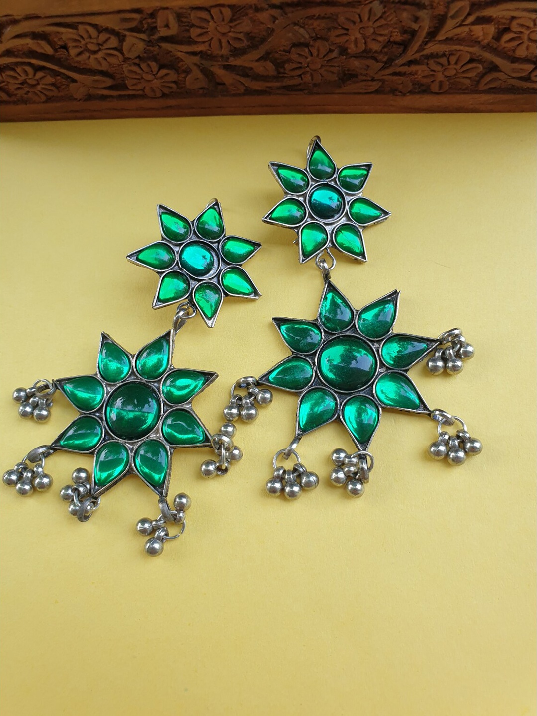 

FIROZA Silver-Toned & Green Floral Drop Earrings