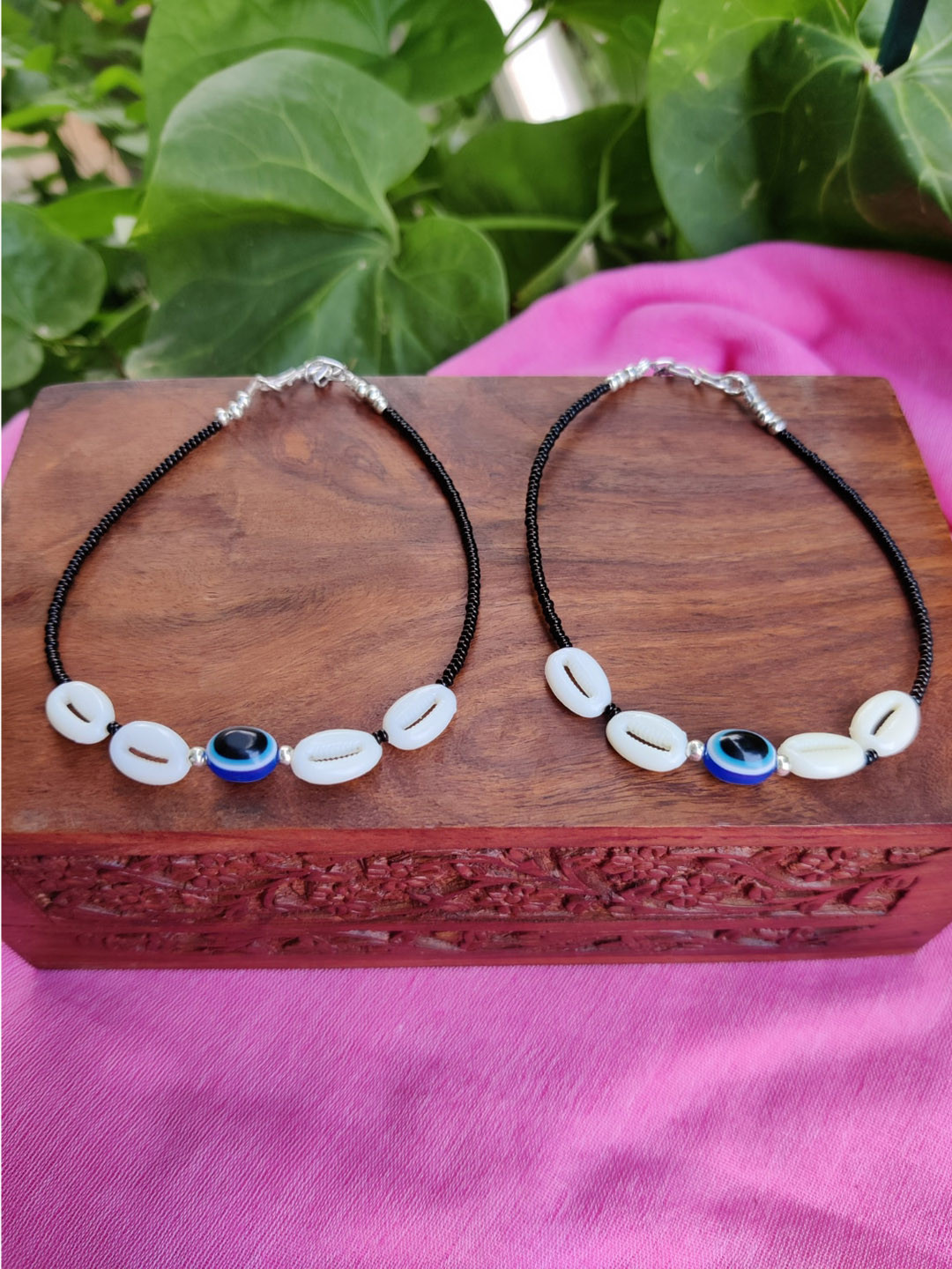 

FIROZA Set Of 2 Black & Blue Hamsa Kodi Anklet