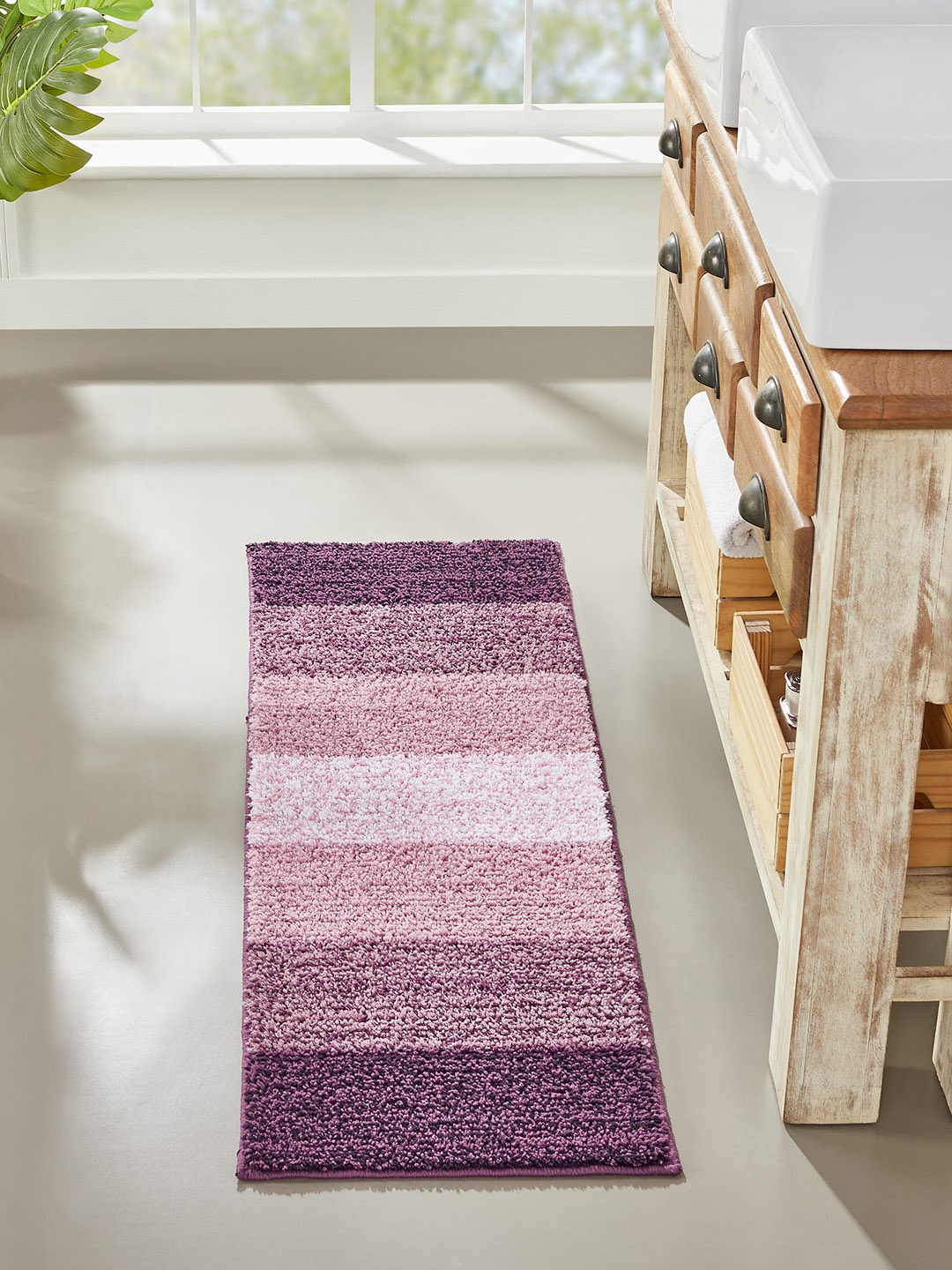 

Pano Purple Solid 1634 GSM Bath Rug