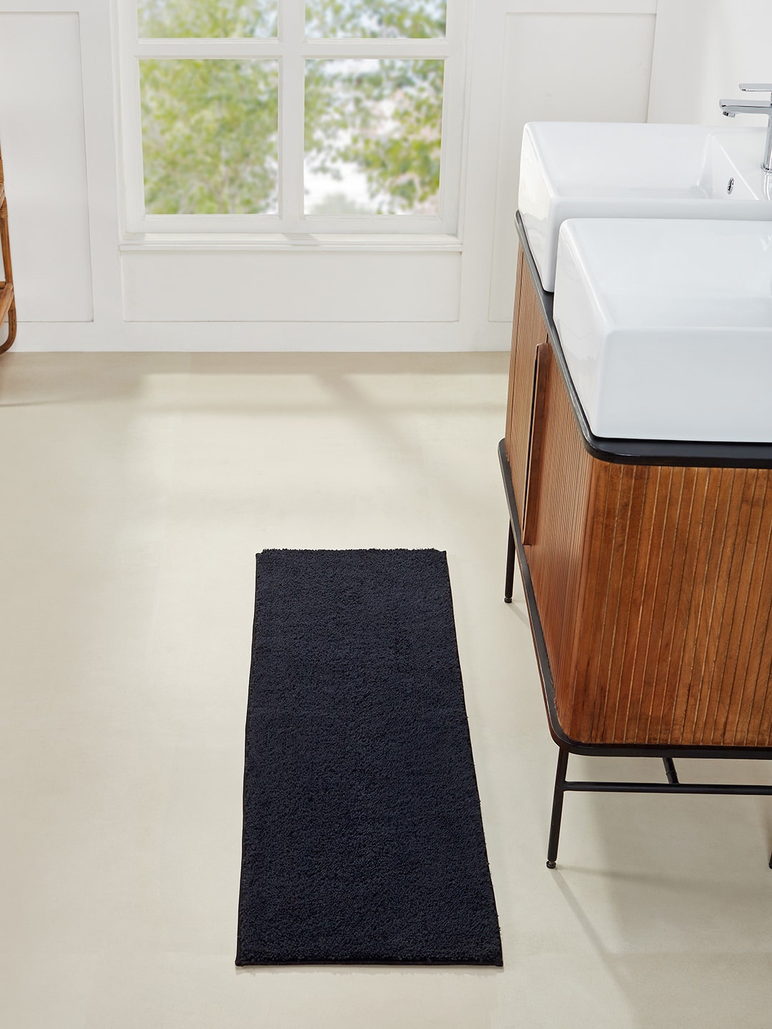 

Pano Black Solid 1450 GSM Bath Rug