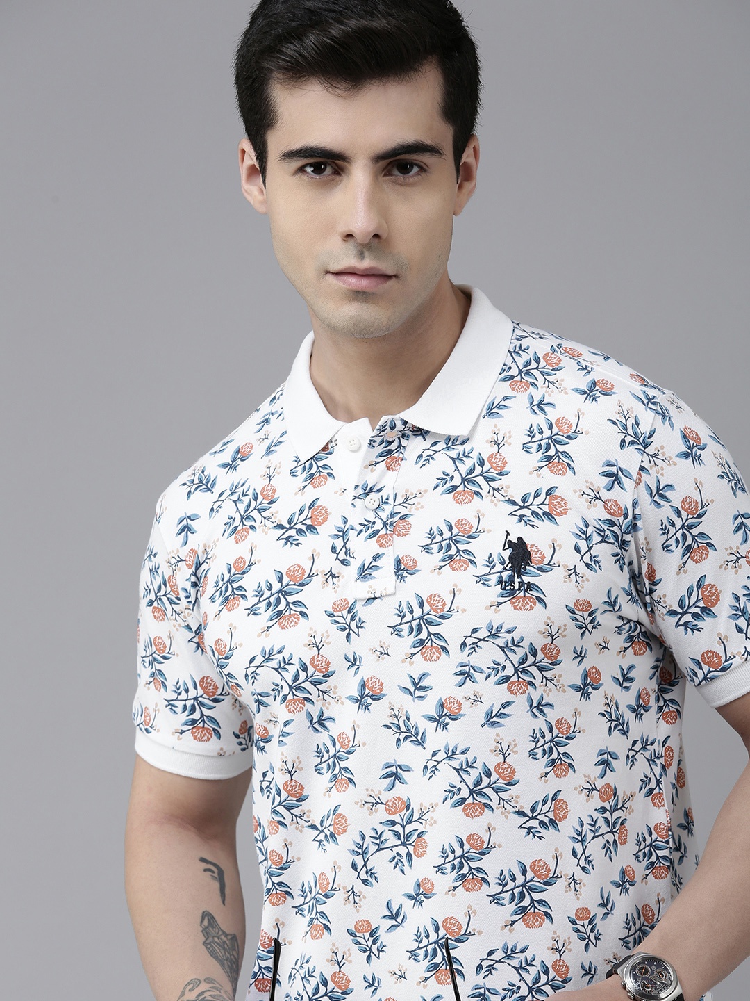 

U S Polo Assn Men White & Blue Floral Printed Slim Fit Polo Collar T-shirt