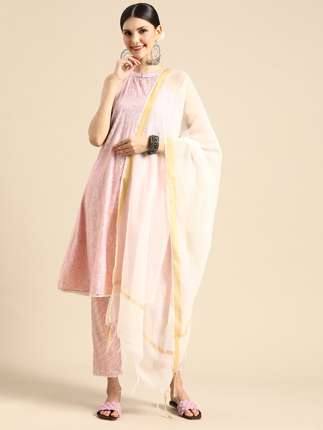 

Sangria Women Pink Floral Printed Kurta with Palazzos & With Dupatta