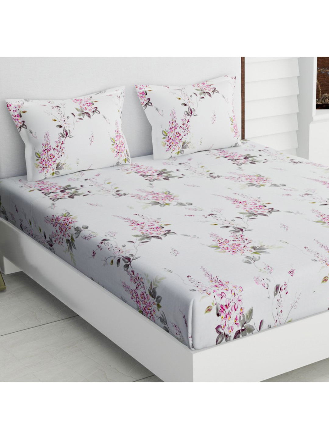 

haus & kinder White & Pink Printed Floral 186 TC Queen Bedsheet with 2 Pillow Covers