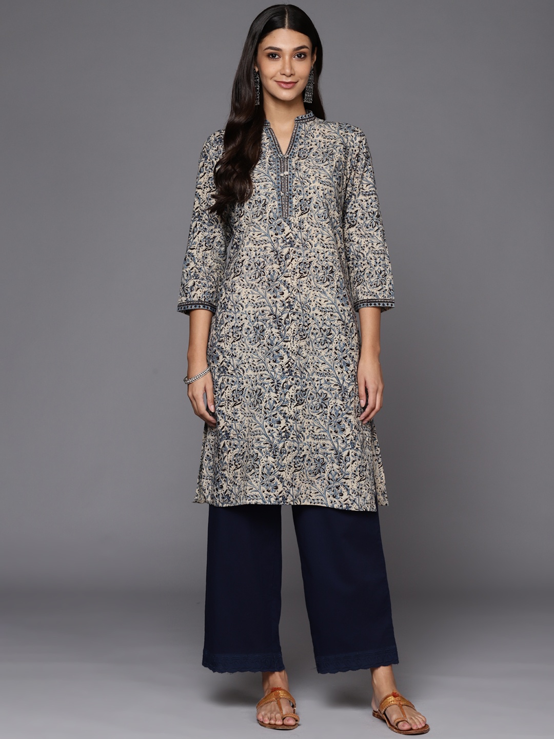 

Fabindia Women Taupe & Blue Pure Cotton Kalamkari Print Straight Kurta