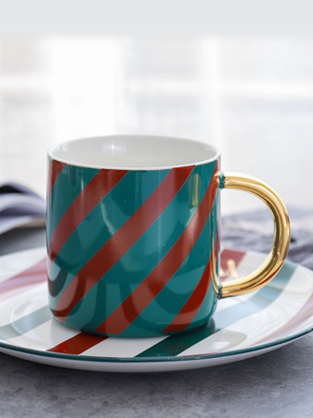 

Nestasia Green & Red Printed Ceramic Glossy Christmas Tea Mug