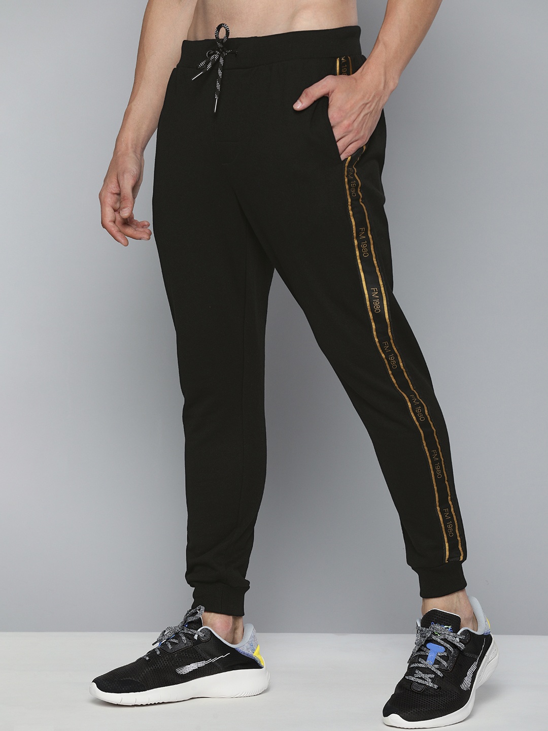 

Flying Machine Men Black Solid Joggers