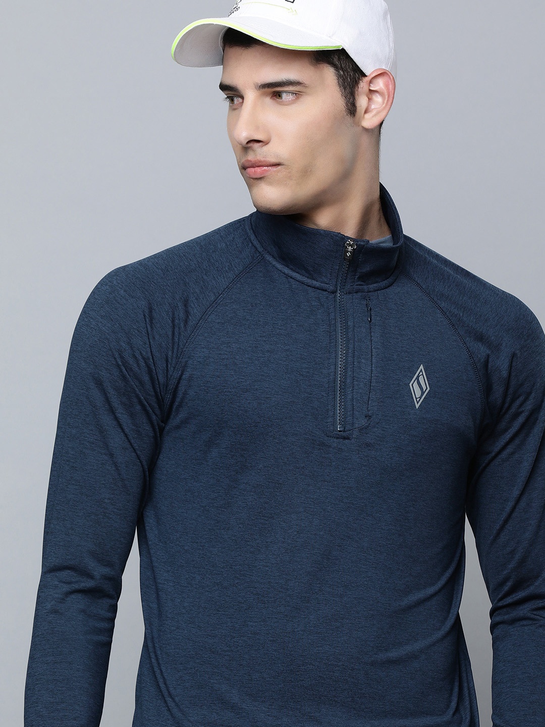 

Skechers Men Navy Blue Graphic Back Print Mock Collar Raglan Sleeves Slim Fit T-shirt
