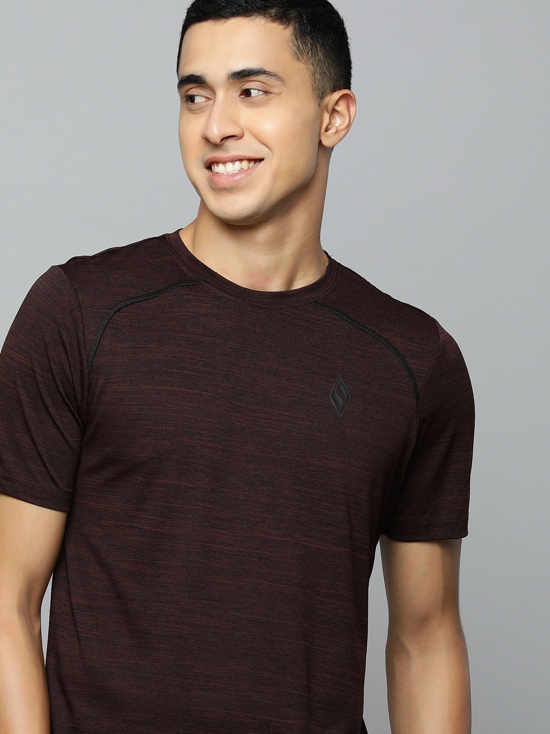 

Skechers Men Burgundy T-shirt