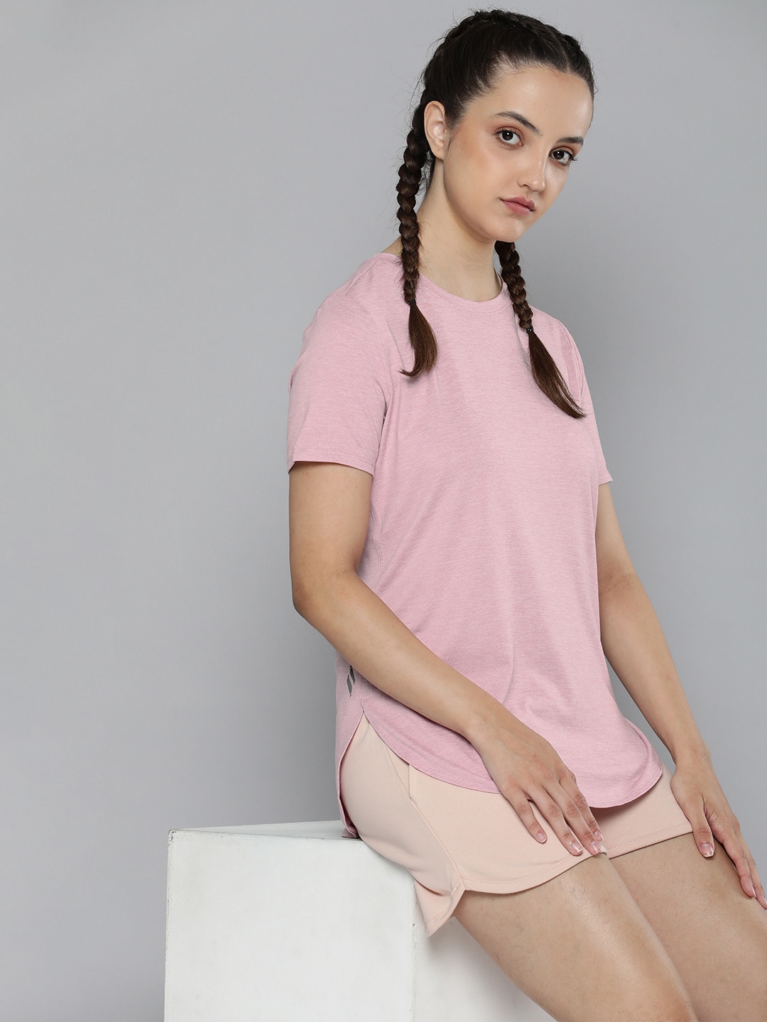 

Skechers Women Solid GODRI SWIFT T-shirt, Pink