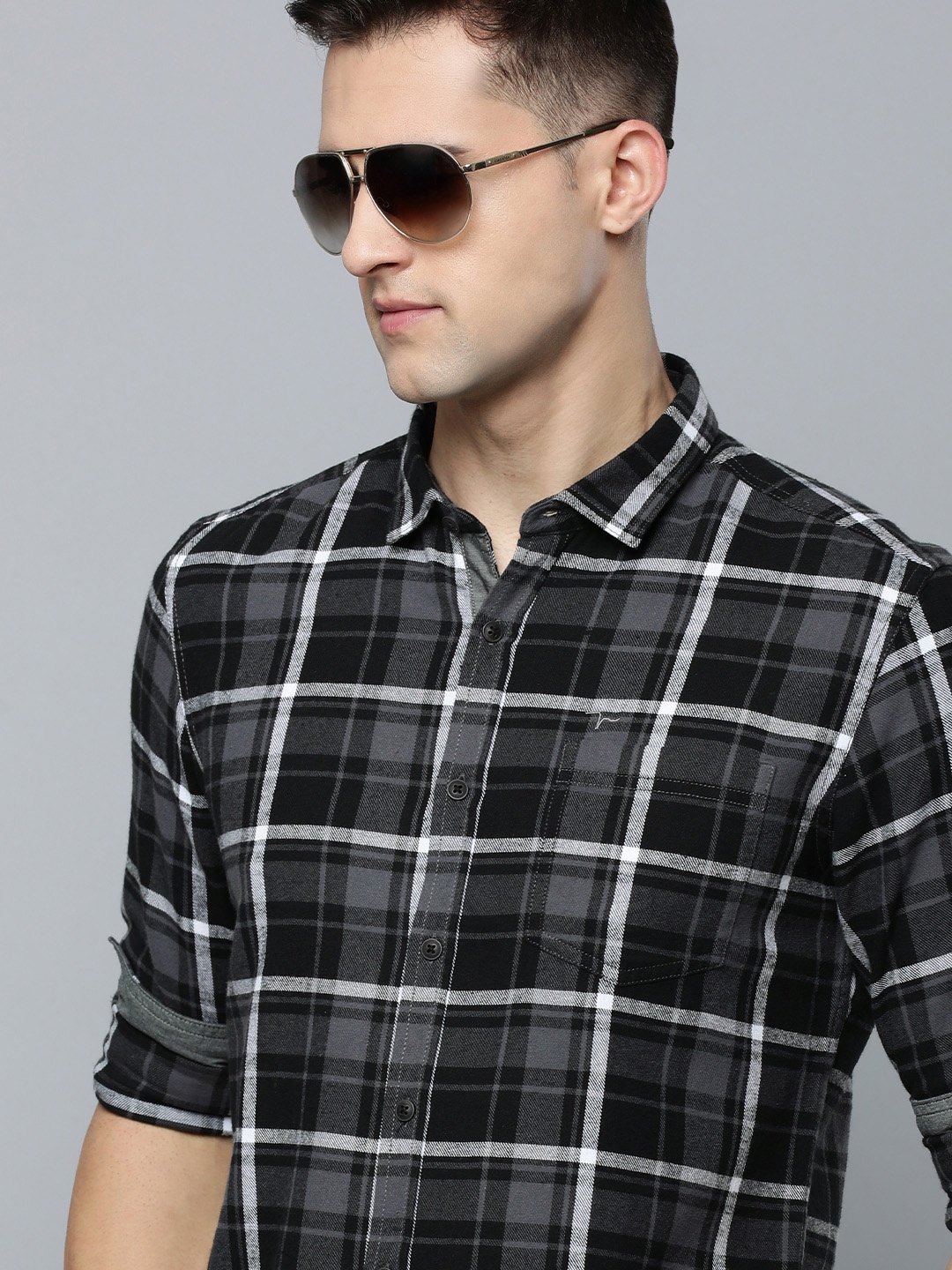 

Flying Machine Men Grey & Black Slim Fit Checked Pure Cotton Casual Shirt