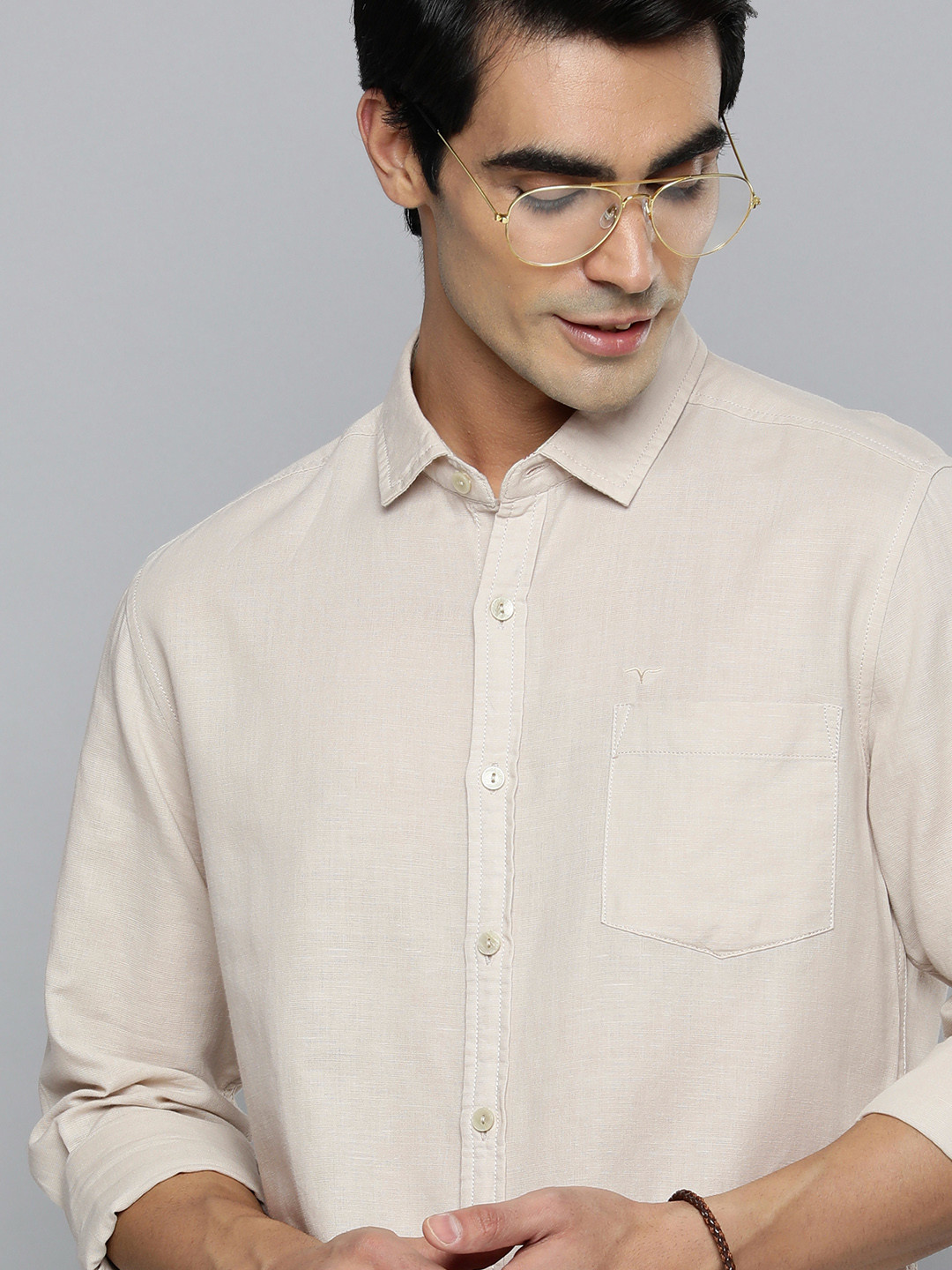 

Flying Machine Men Beige Solid Slim Fit Pure Cotton Casual Shirt
