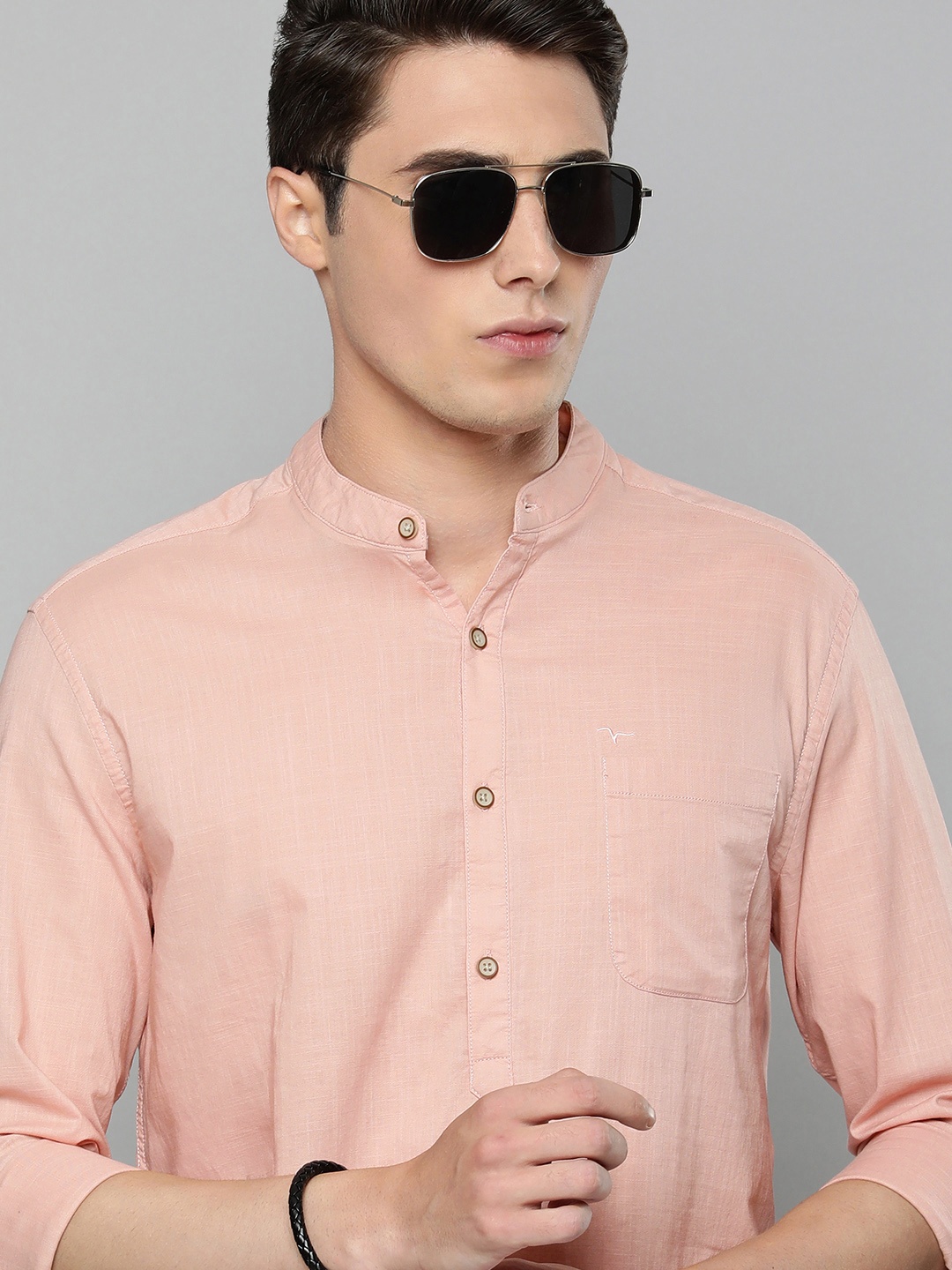 

Flying Machine Men Peach-Coloured Slim Fit Pure Cotton Casual Shirt