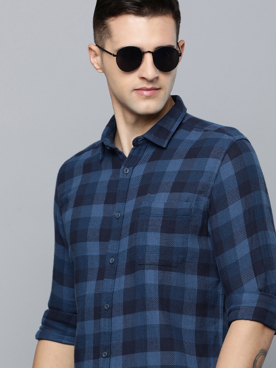 

Flying Machine Men Navy Blue Tartan Checked Pure Cotton Slim Fit Casual Shirt