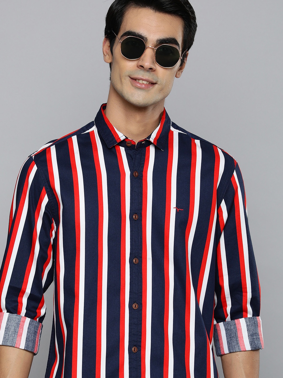 

Flying Machine Men Navy Blue And Red Slim Fit Striped Pure Cotton Casual Shirt