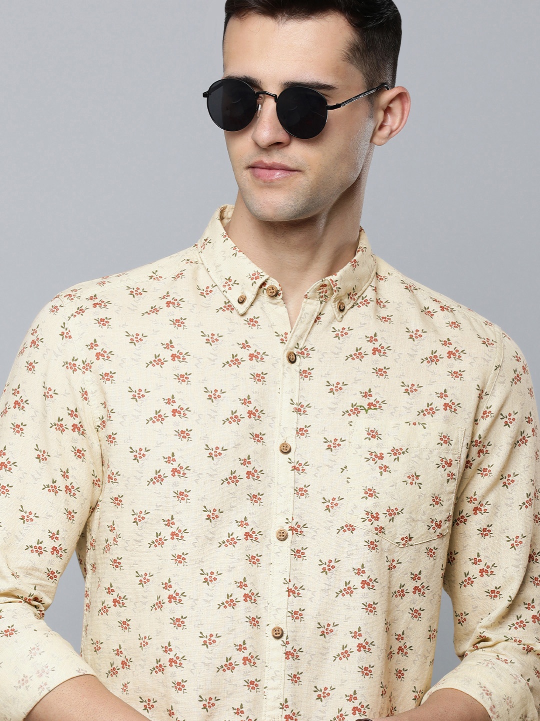 

Flying Machine Men Off-White Floral Printed Slim Fit Casual Shirt