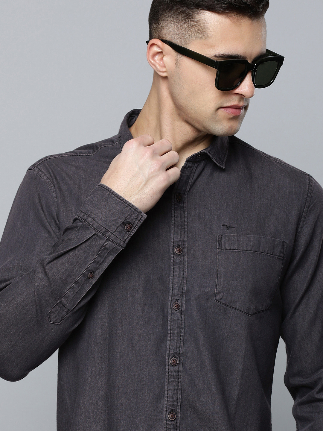 

Flying Machine Men Grey Solid Pure Cotton Slim Fit Casual Shirt