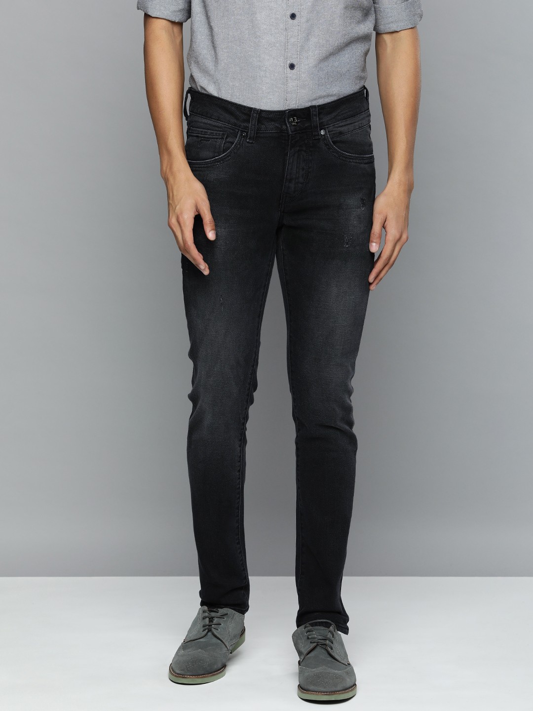 

Flying Machine Men Black Jackson Skinny Fit Mid Rise Light Fade Stretchable Jeans