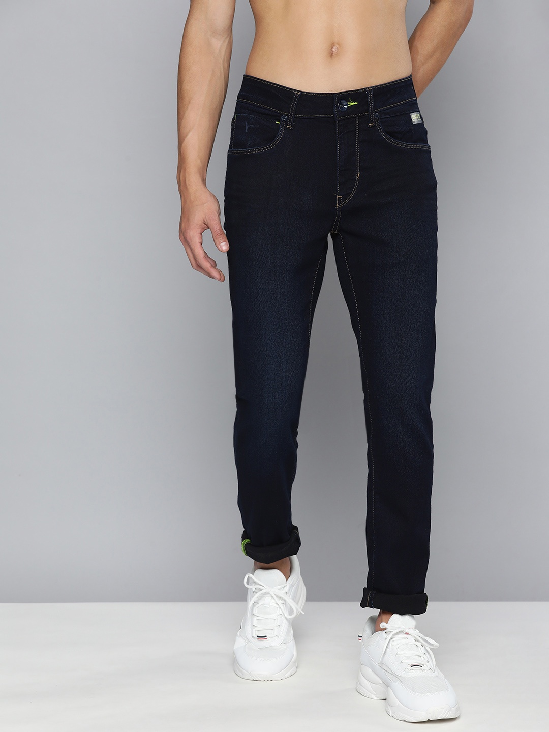 

Flying Machine Men Slim Fit Light Fade Stretchable Jeans, Blue
